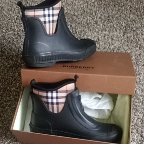 Burberry Rain Boots - Picture 2 of 4